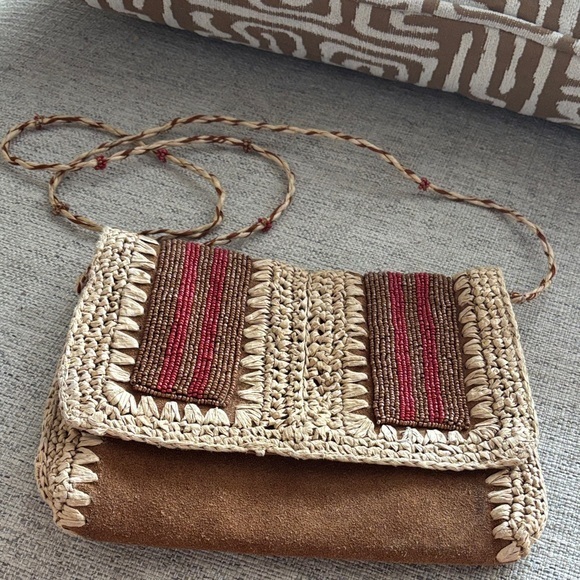 Free People Handbags - Free People Vintage boho suede leather and paper Raffia beaded crossbody purse